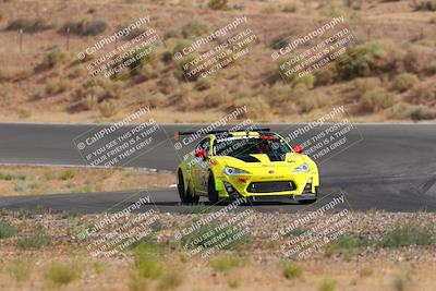 media/Jun-01-2025-CalClub SCCA (Sun) [[eae223c5dd]]/Group 2/Race 2/